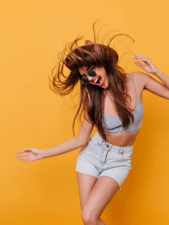 girl, beautiful, pretty, shorts, glasses, hat