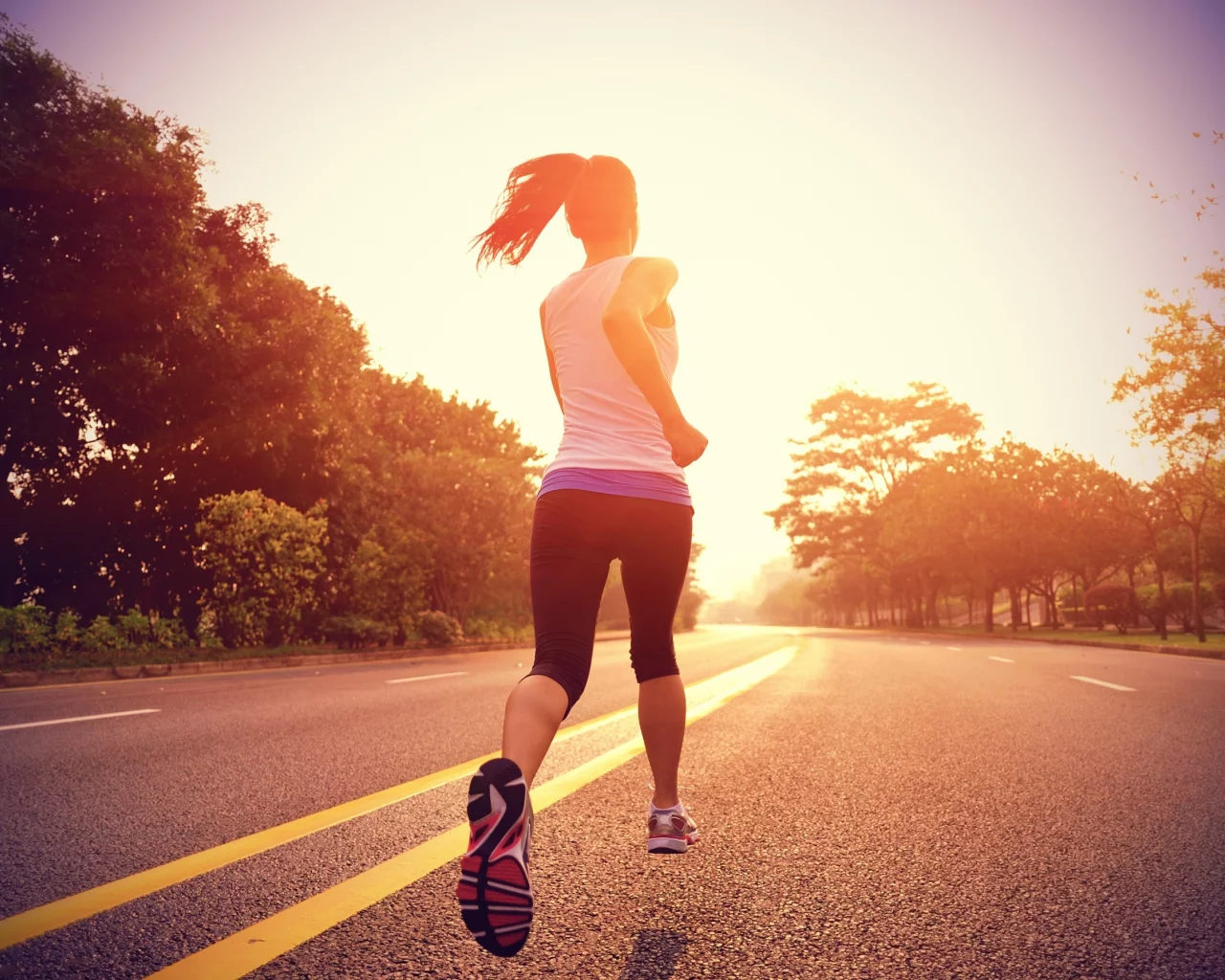 girl, run in road