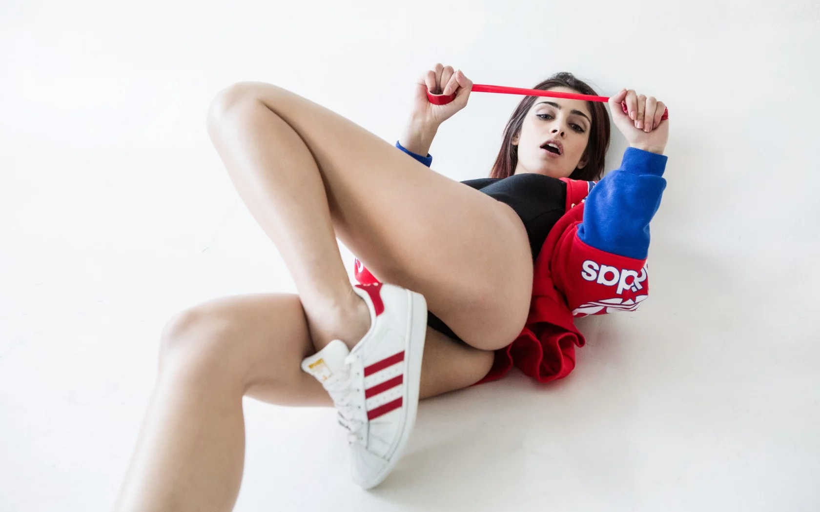 girl, sweetheart, ass, legs, sneakers