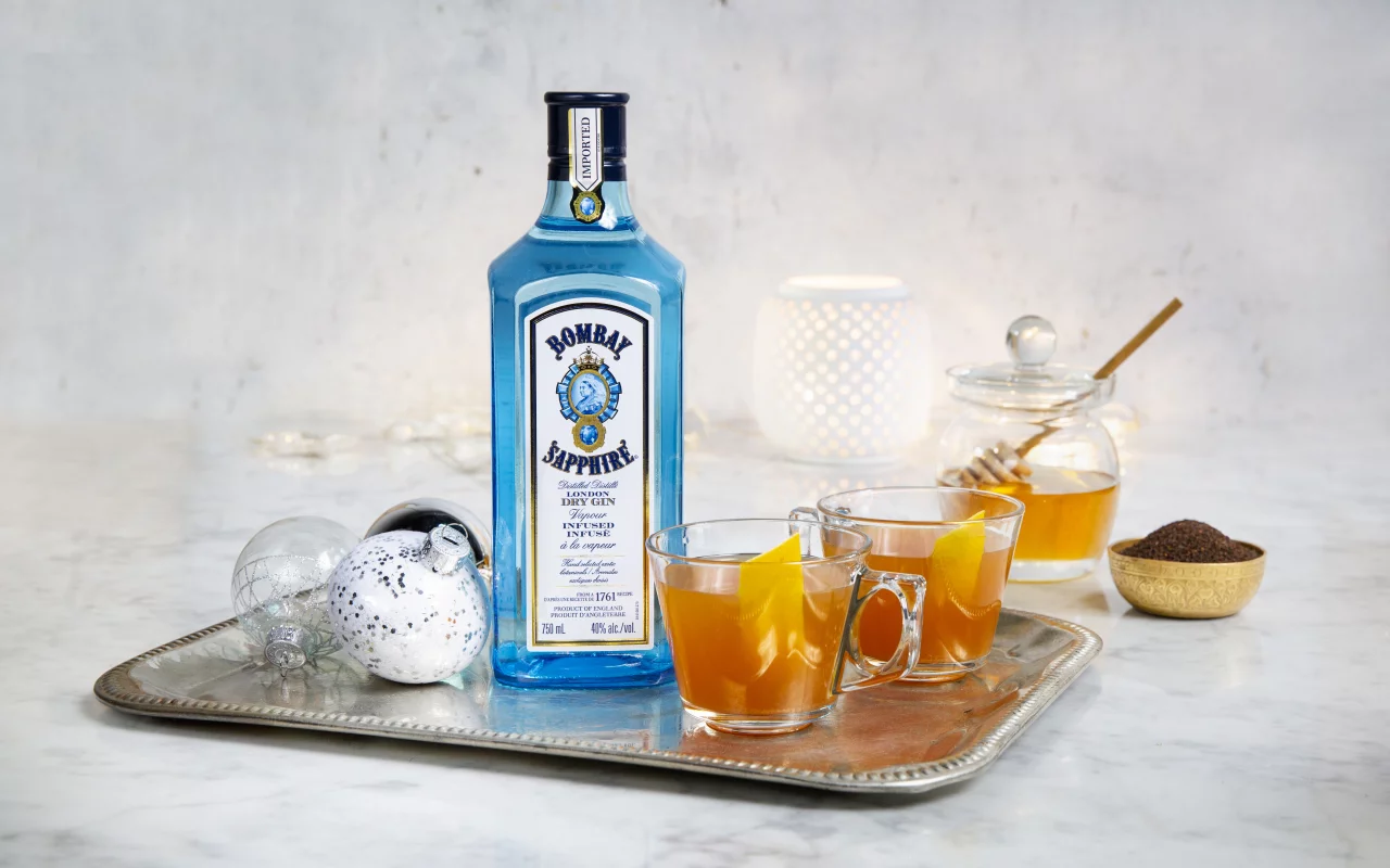 bombay, sapphire, queens, toddy, bottle