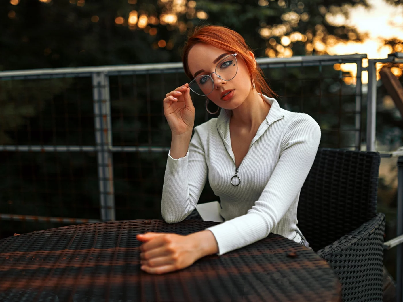 Девушка