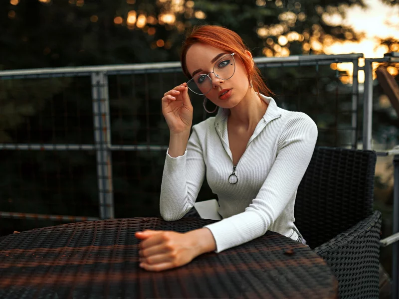 Девушка