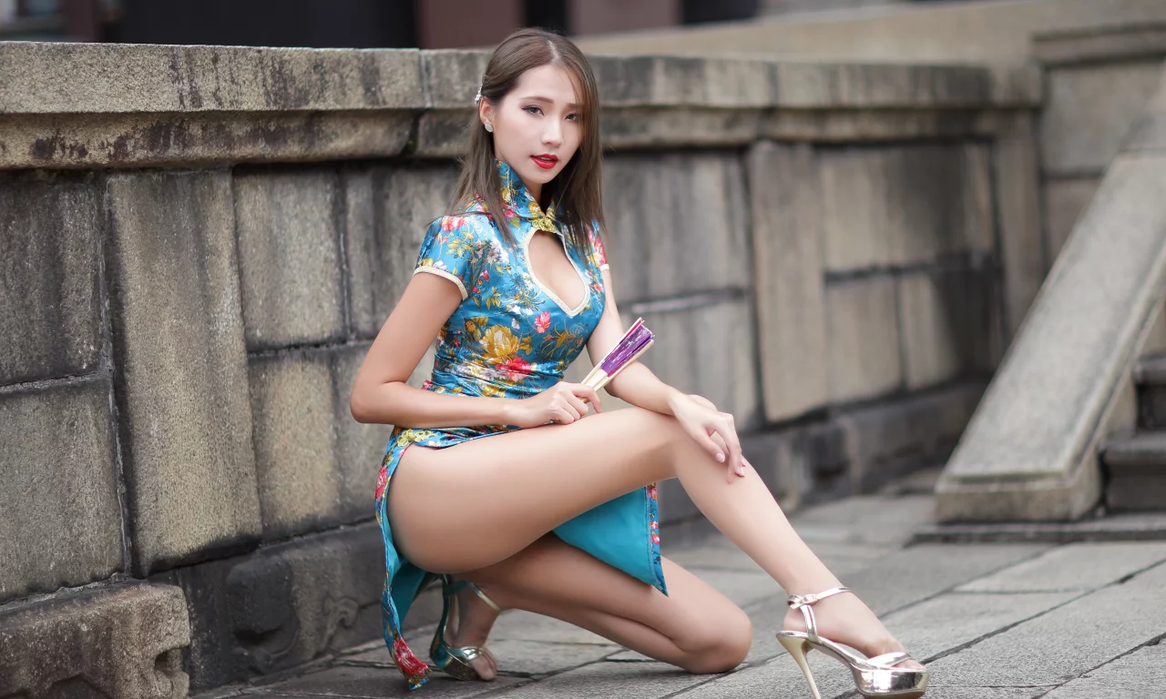 азиаты