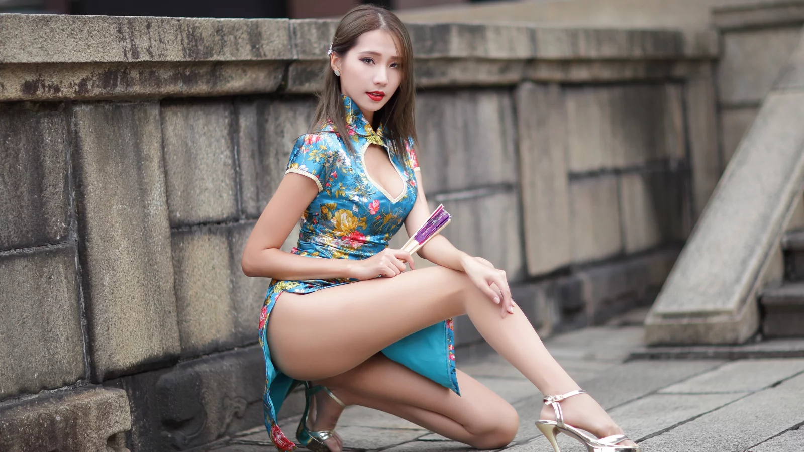 азиаты