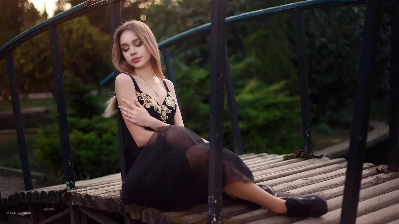Девушка