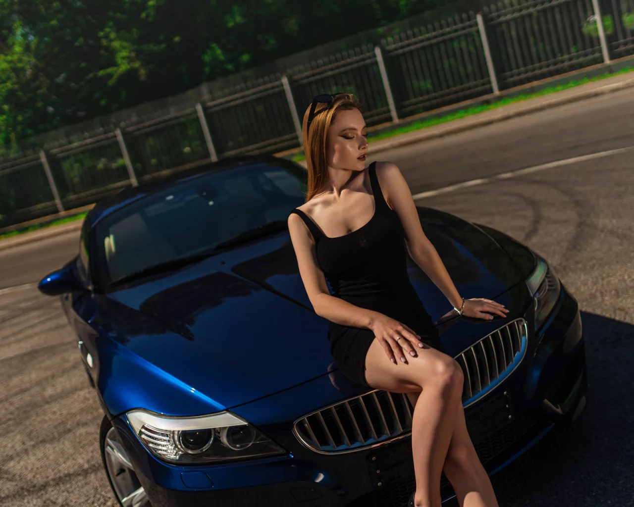 авто с девушкой