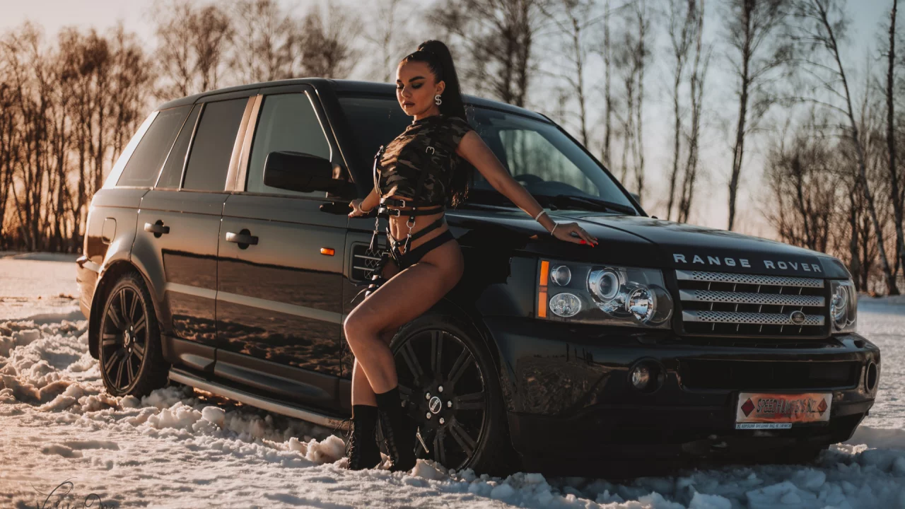 авто с девушкой