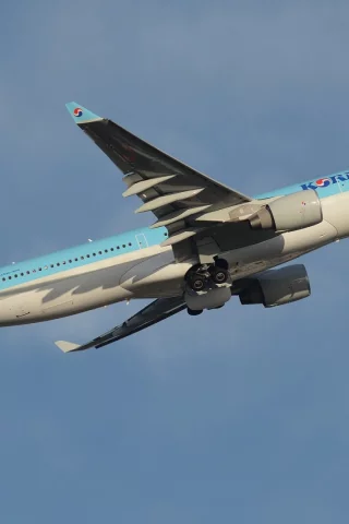 Airbus A330 aircraft airline Korean Air