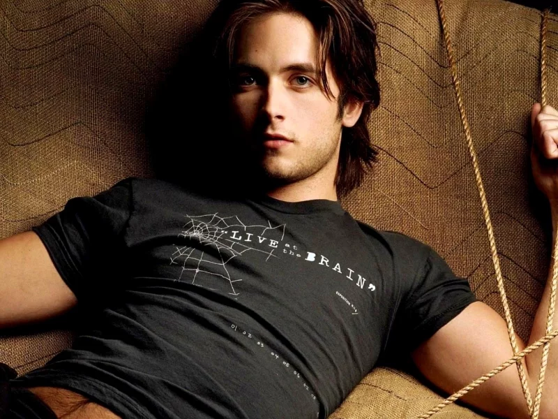 Justin Chatwin