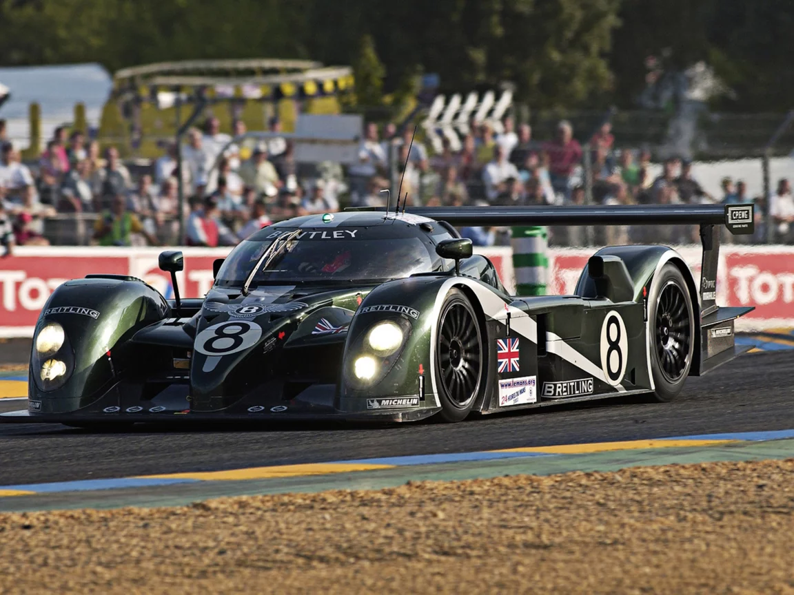 24H Le Mans 2003. Bentley Exp Speed 8