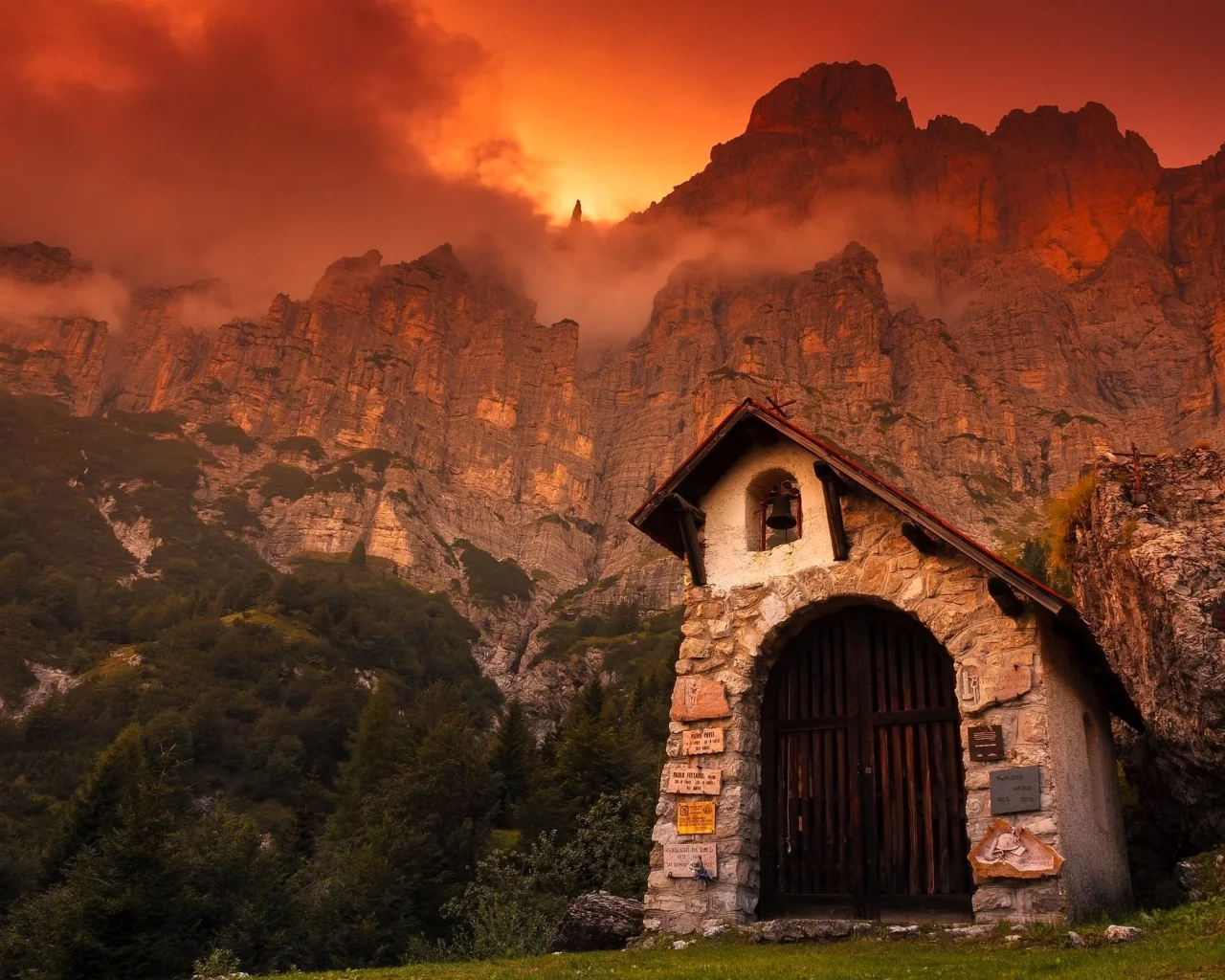 Lagazuoi in the Dolomite mountains