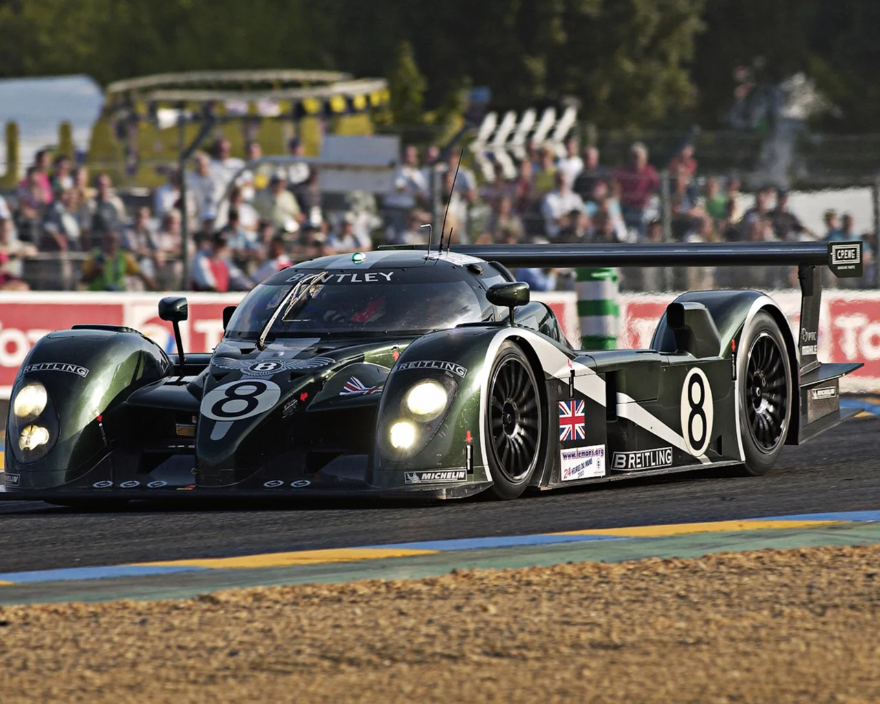 24H Le Mans 2003. Bentley Exp Speed 8
