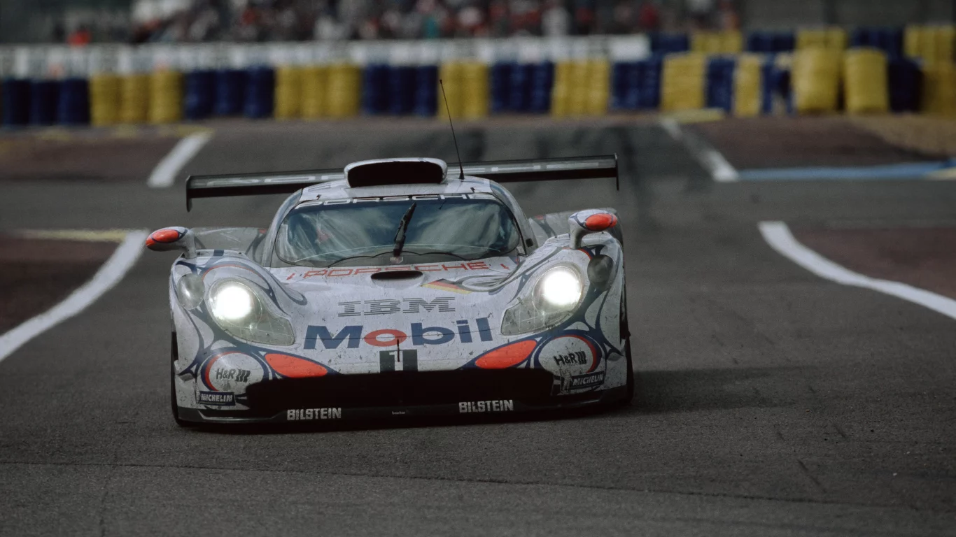 24H Le Mans. Porsche 911 GT1