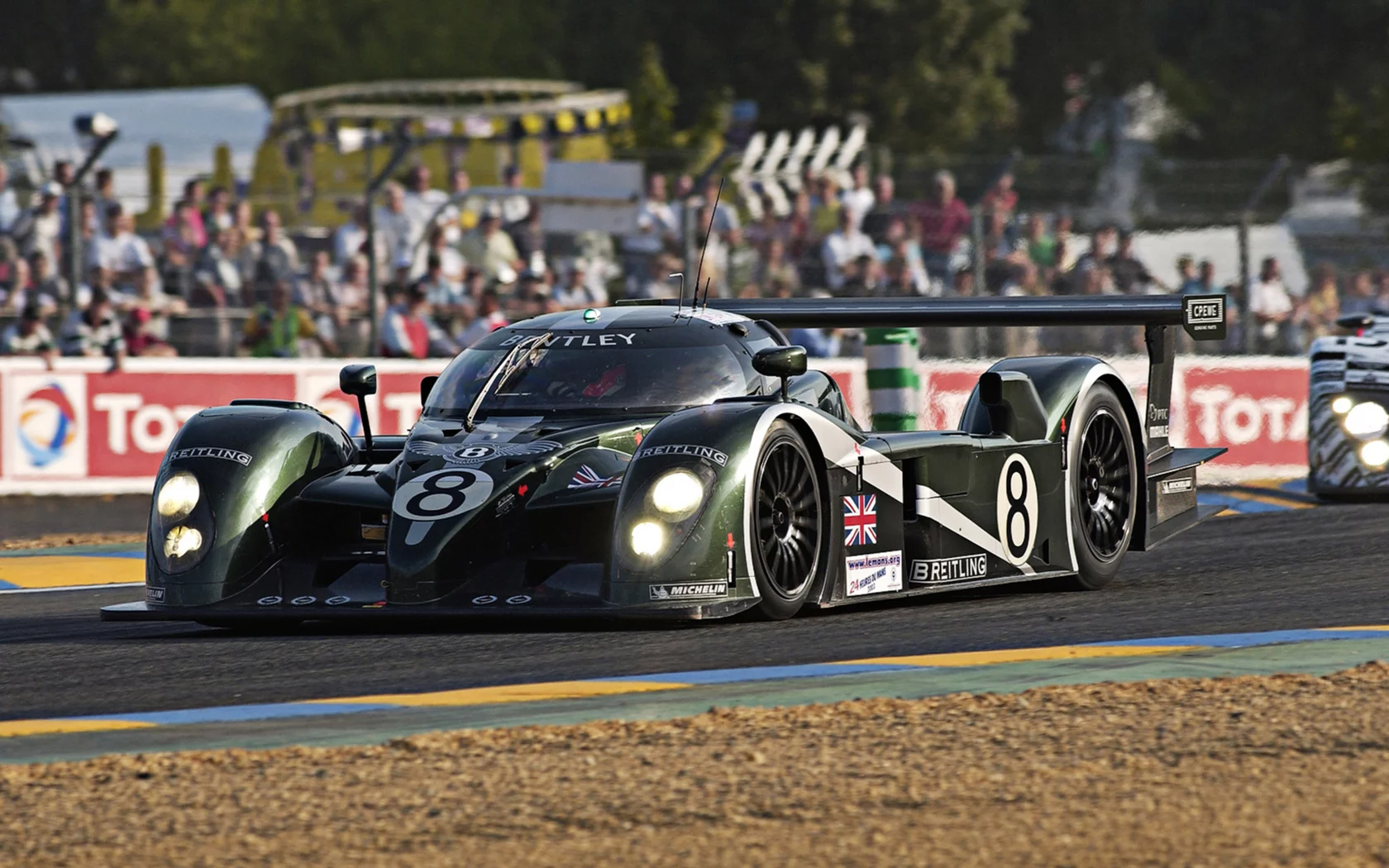 24H Le Mans 2003. Bentley Exp Speed 8