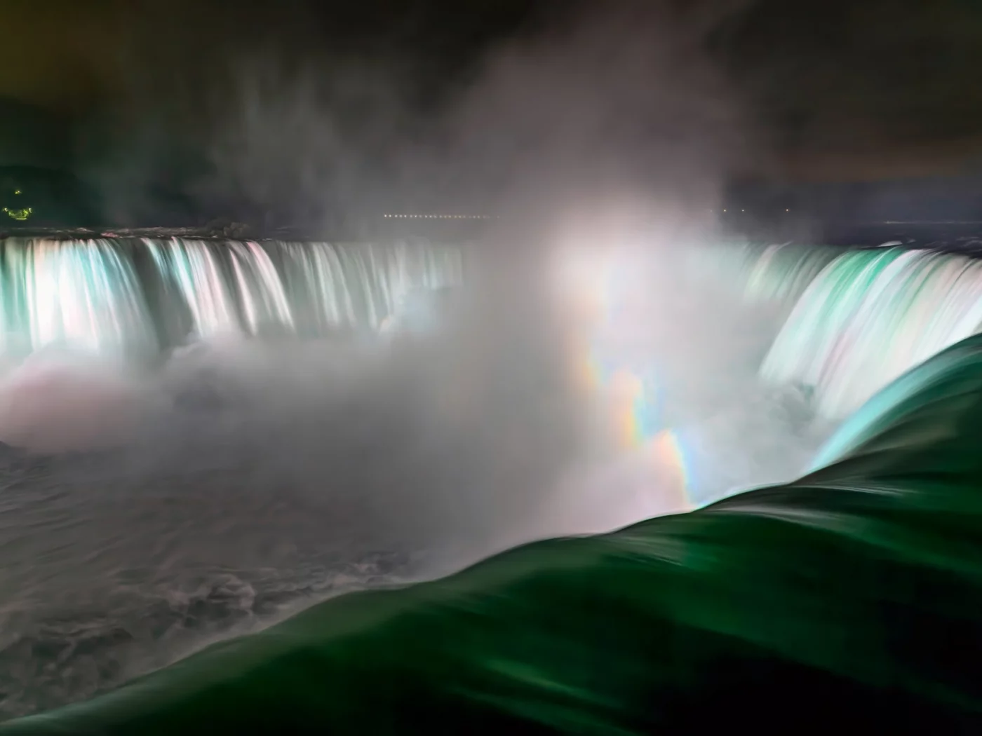 вода