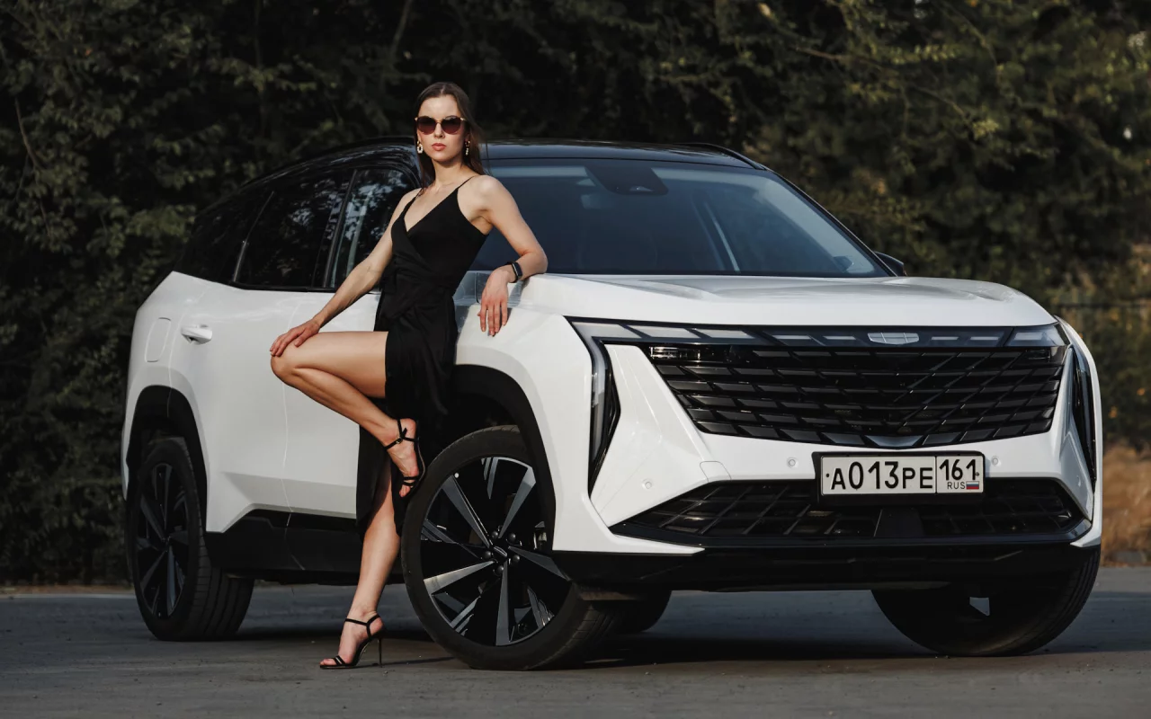 авто с девушкой