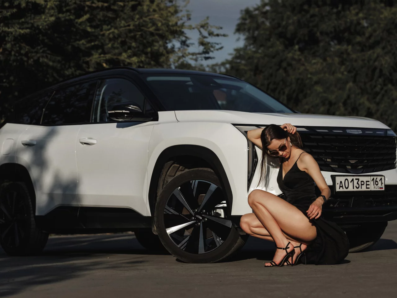 авто с девушкой