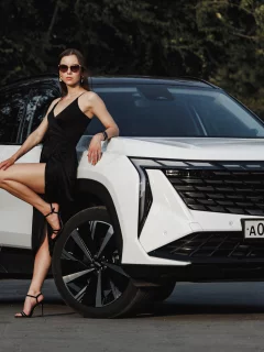 авто с девушкой