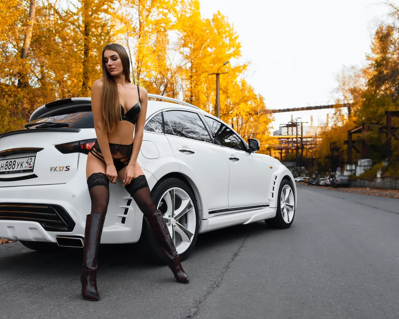 авто с девушкой
