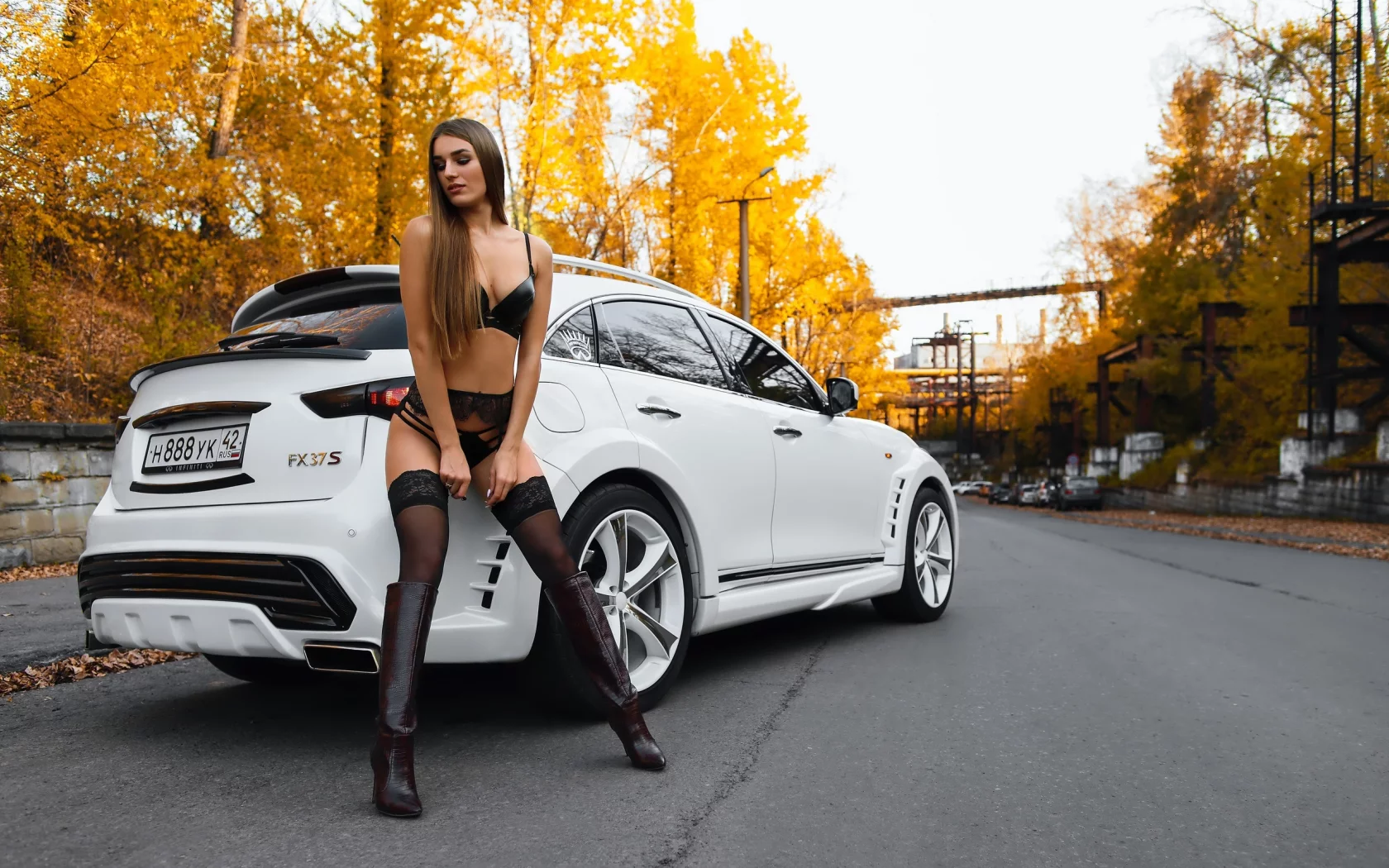авто с девушкой