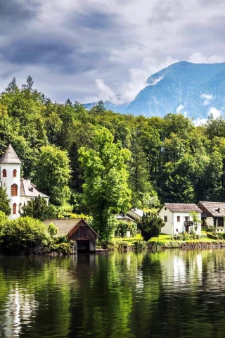 Grub Castle, Lake Hallstatt, Austria