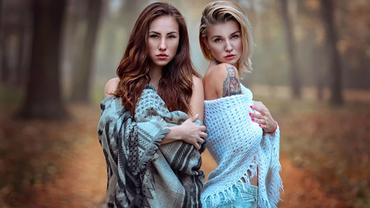 девушки
