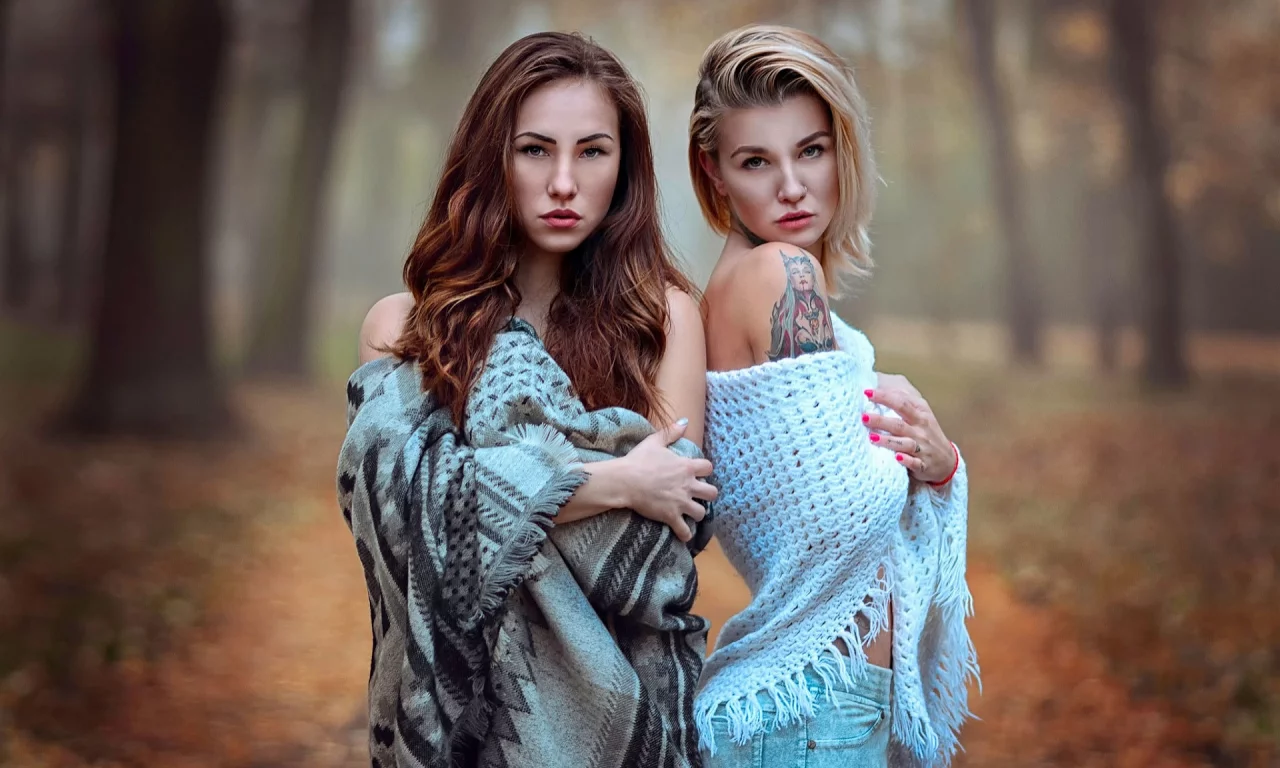 девушки